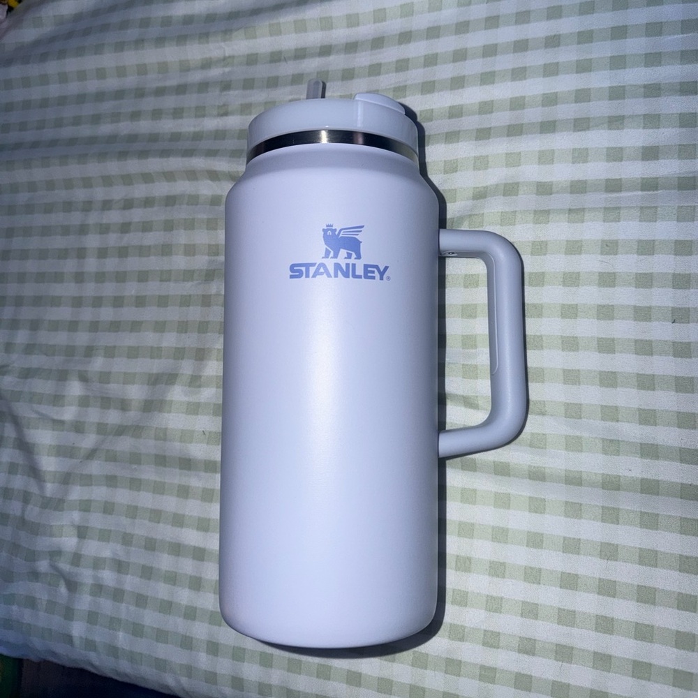 Stanley 64oz